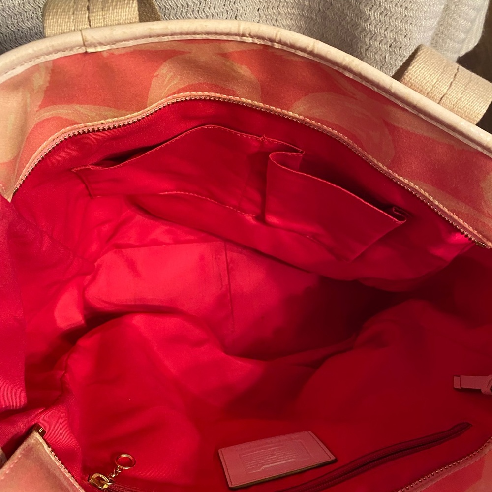 Coach Pink and Cream Tote with Circle Design - Picture 8 of 9